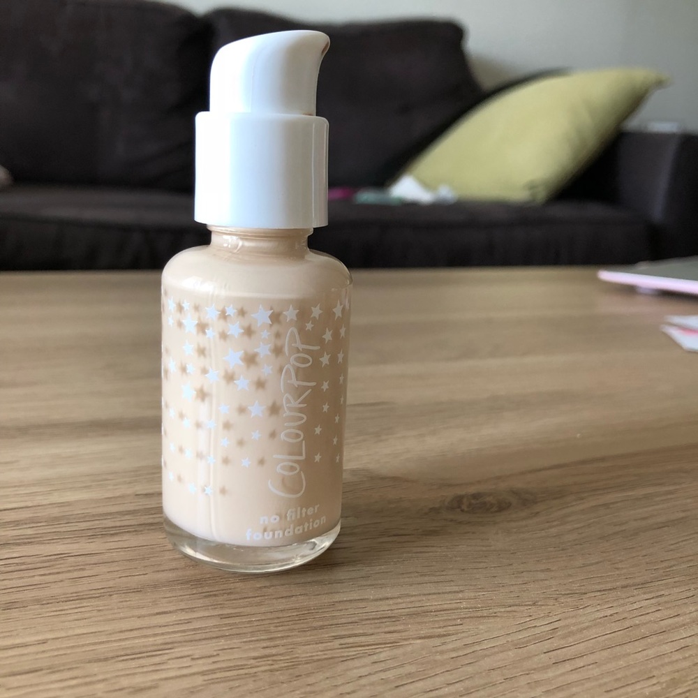 Colourpop No Filter Foundation Fair 25